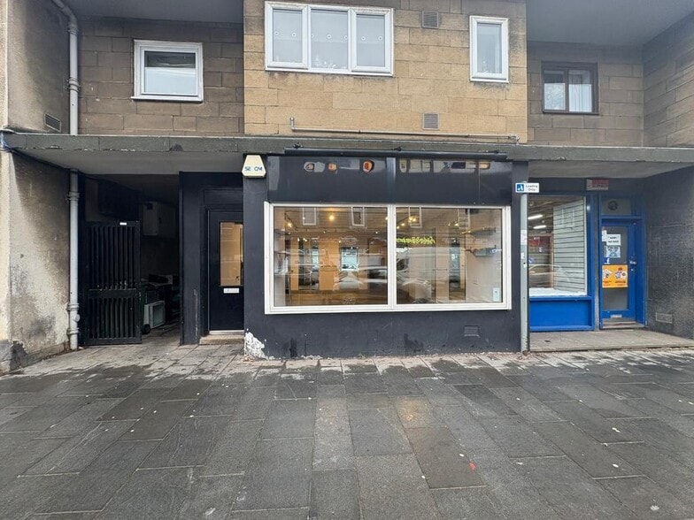 18 High St, Bonnyrigg to rent - Building Photo - Image 1 of 1