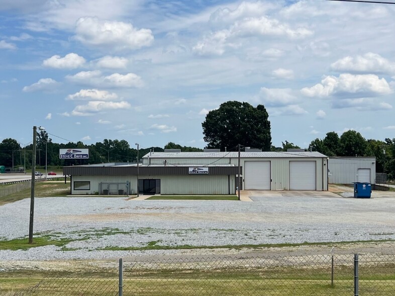 3016 Sandy Ridge Rd, Colfax, NC for sale - Building Photo - Image 1 of 10