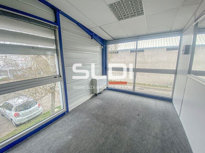 28 Rue Charles Martin, Saint-Fons to rent - Interior Photo - Image 2 of 7