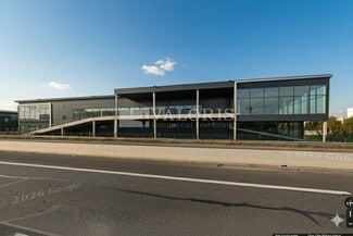 More details for 132 Avenue Viviani, Vénissieux - Retail to Rent