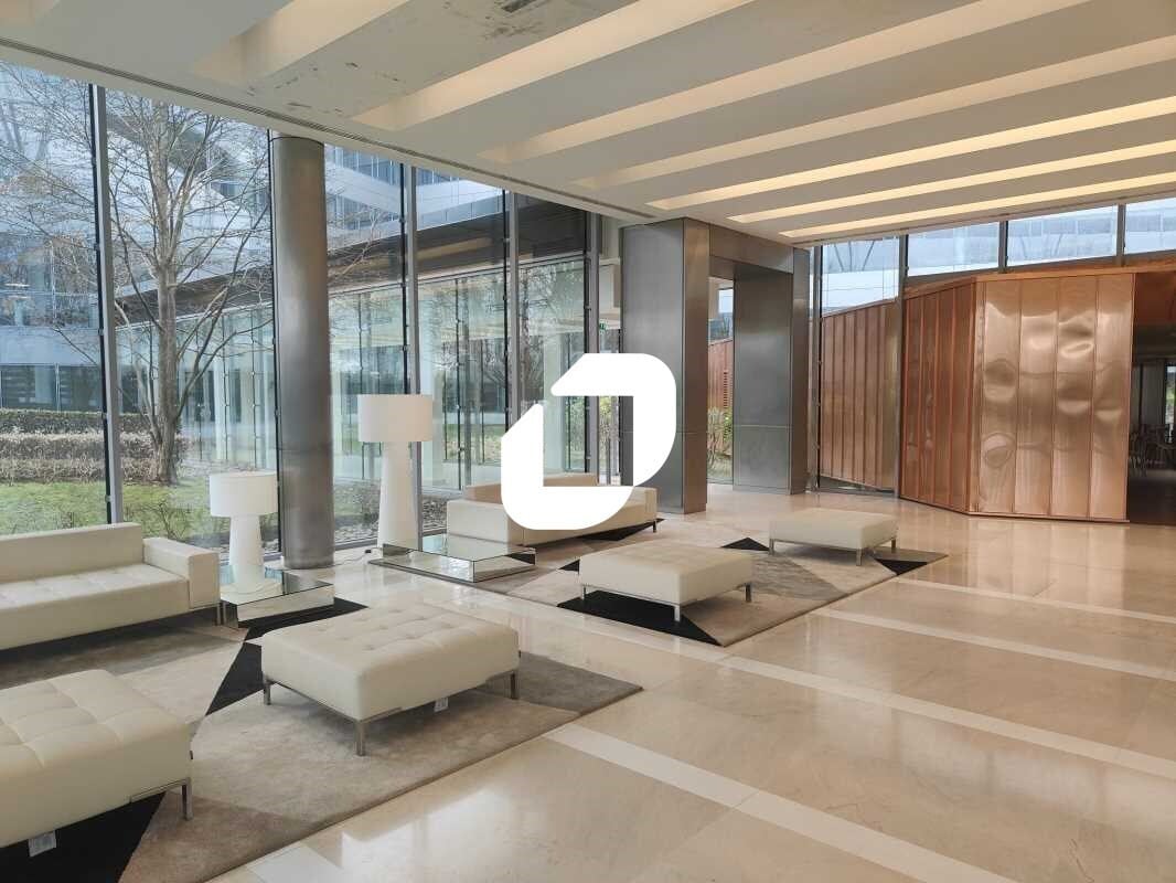 25-29 Quai Aulagnier, Asnières-sur-Seine to rent Lobby- Image 1 of 9
