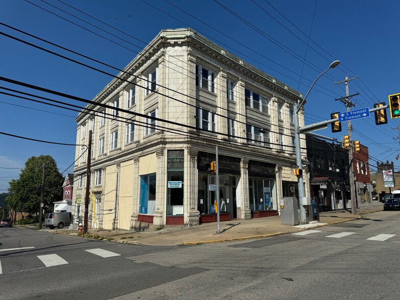 401 Lincoln Ave, Bellevue, PA for sale - Building Photo - Image 1 of 21