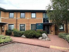 Topaz W, Bromsgrove to rent Building Photo- Image 2 of 6