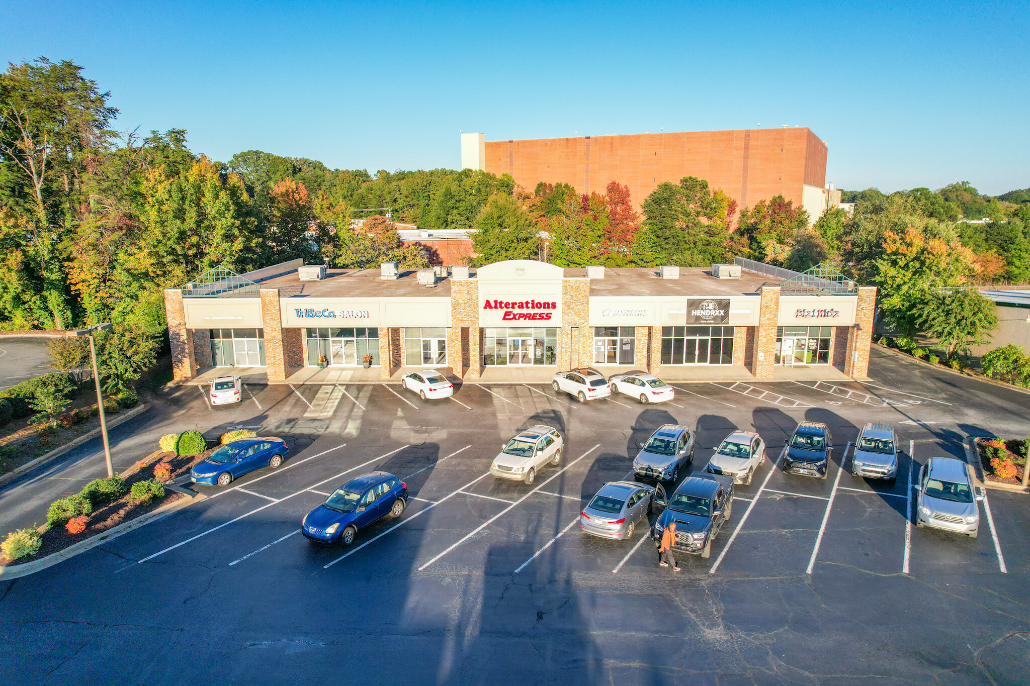 2500 Battleground Ave, Greensboro, NC for rent Building Photo- Image 1 of 6