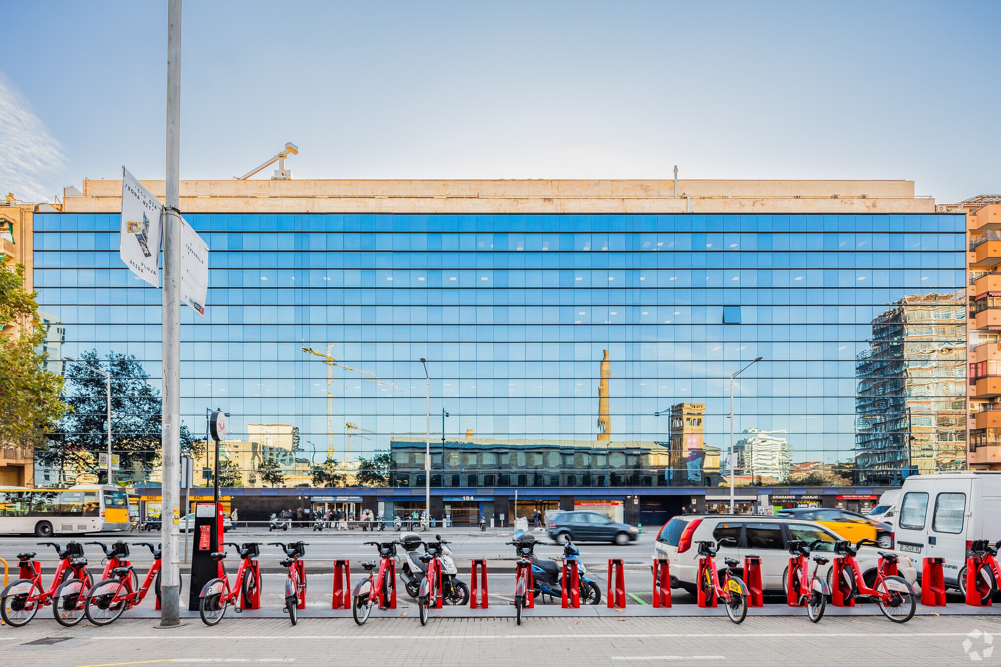 Gran Vía de les Corts Catalanes, 170-184, Barcelona, Barcelona to rent Primary Photo- Image 1 of 6