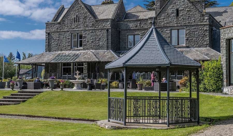 A497 Main Rd, Criccieth for sale Building Photo- Image 1 of 11