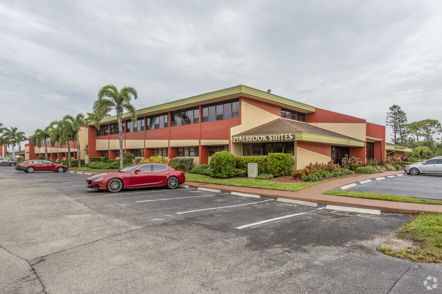 12995 S Cleveland Ave, Fort Myers, FL for sale - Primary Photo - Image 1 of 1