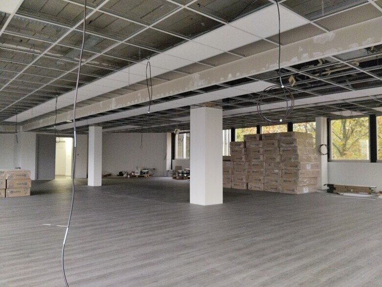 Office in Labège to rent - Interior Photo - Image 3 of 9
