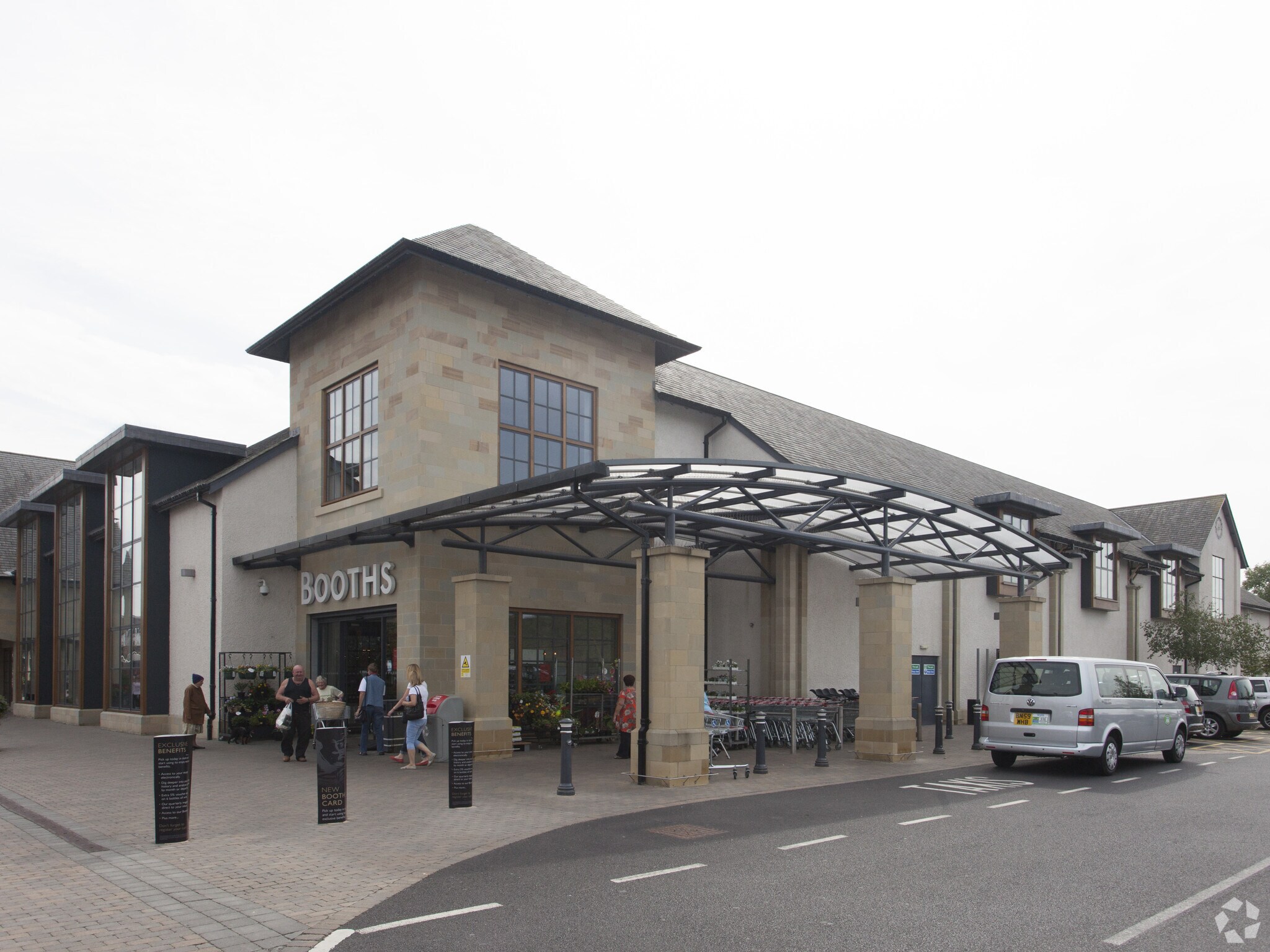 Cherestanc Sq, Garstang for sale Primary Photo- Image 1 of 1