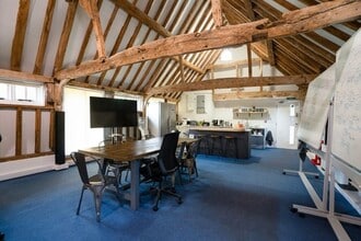Peper Harow, Godalming to rent Building Photo- Image 2 of 2