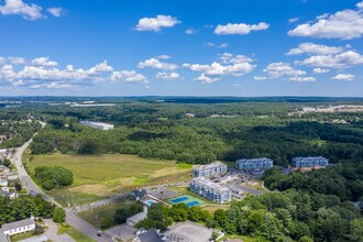 703 Daniel Webster Hwy, Merrimack, NH to rent - Aerial Video 