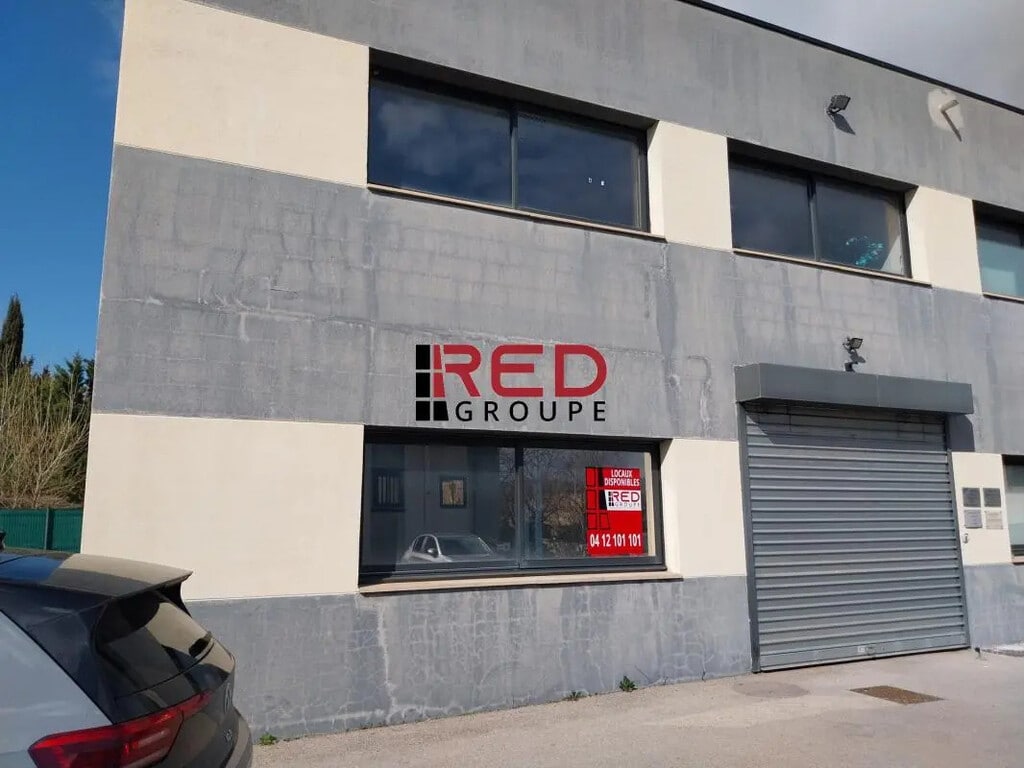 Location Bureaux 105 m² - Photo 1