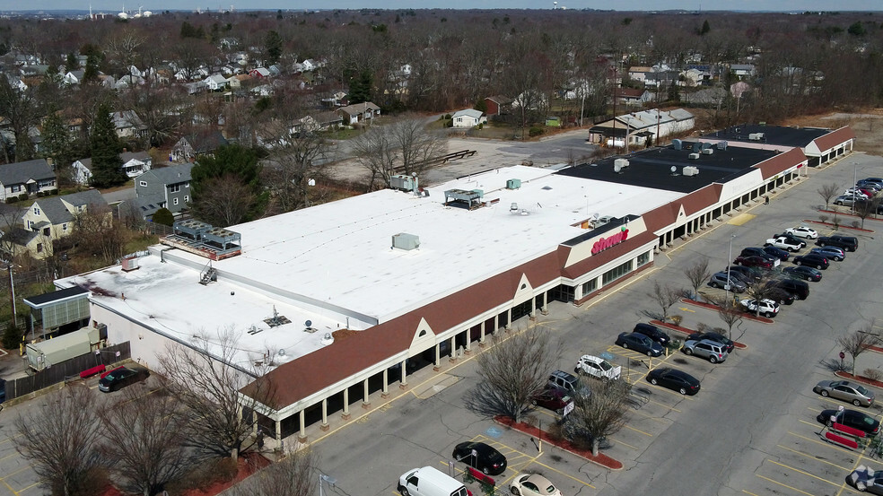 1050-1070 Willett Ave, East Providence, RI for rent - Primary Photo - Image 1 of 20