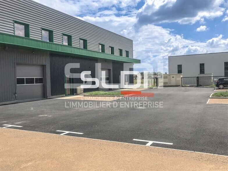 81 Route De Loyettes, Tignieu-Jameyzieu to rent - Building Photo - Image 3 of 7