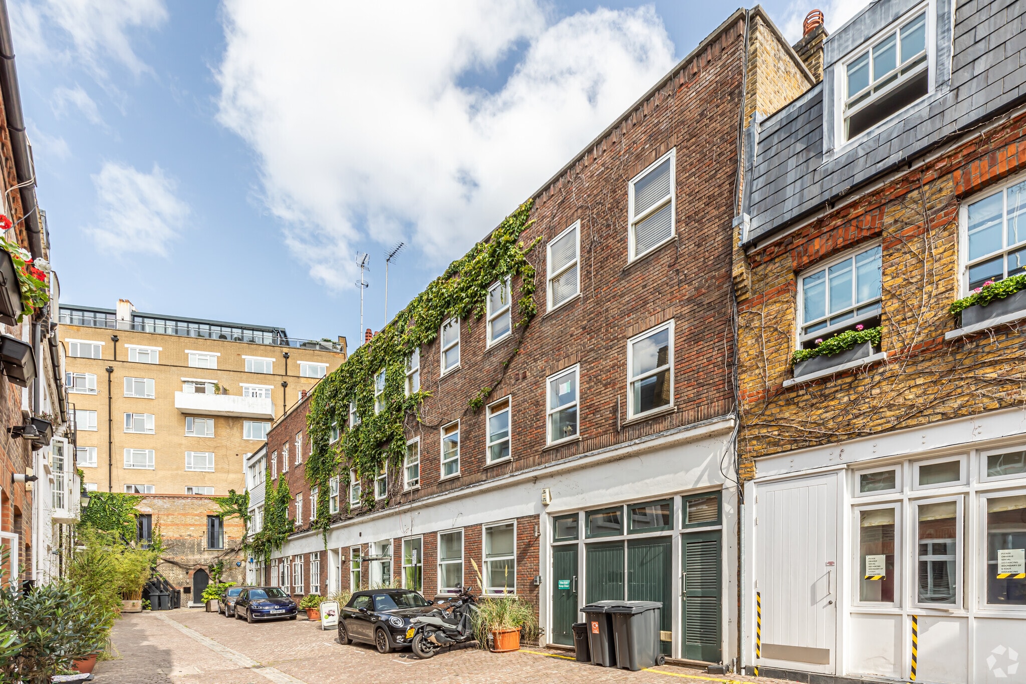 5-6 Kendrick Mews, London to rent Primary Photo- Image 1 of 8