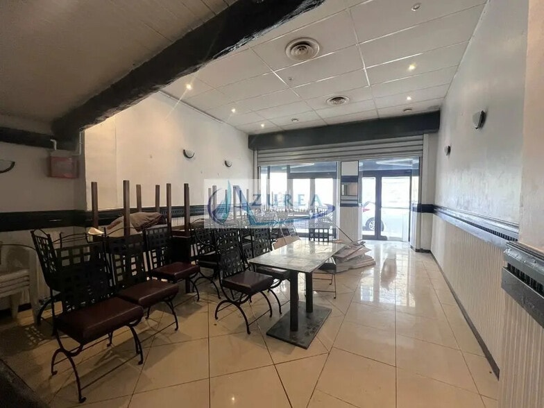 Light Industrial in Nice for sale - Interior Photo - Image 1 of 12