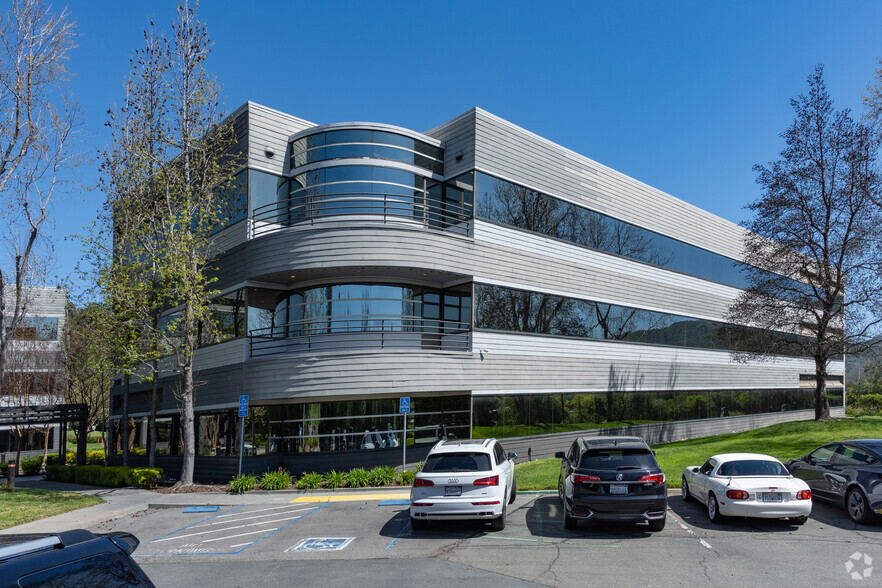 3900 Civic Center Dr, San Rafael, CA for rent - Building Photo - Image 1 of 12