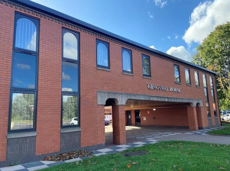 Kingsway, Gateshead to rent - Building Photo - Image 2 of 22