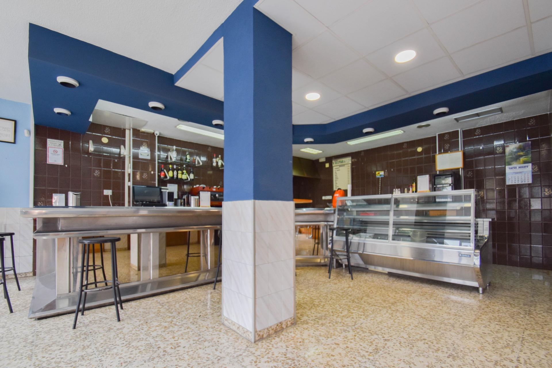 Plaza Poeta Garcilaso de la Vega, 6, Granada, Granada for sale Building Photo- Image 1 of 48