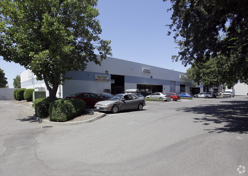 510 N Sunbeam Ave, Sacramento, CA for rent - Building Photo - Image 1 of 7