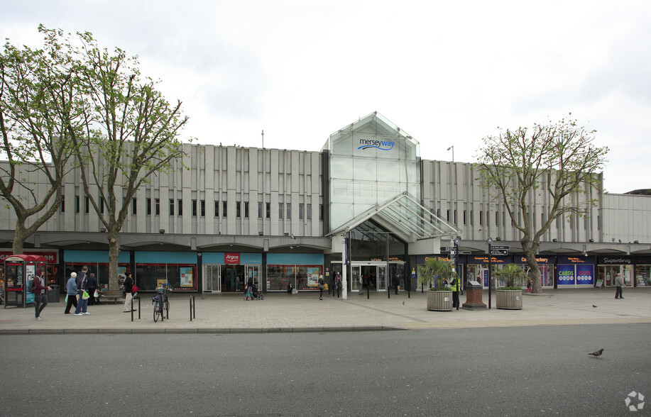 Great Underbank, Stockport for rent - Building Photo - Image 1 of 6