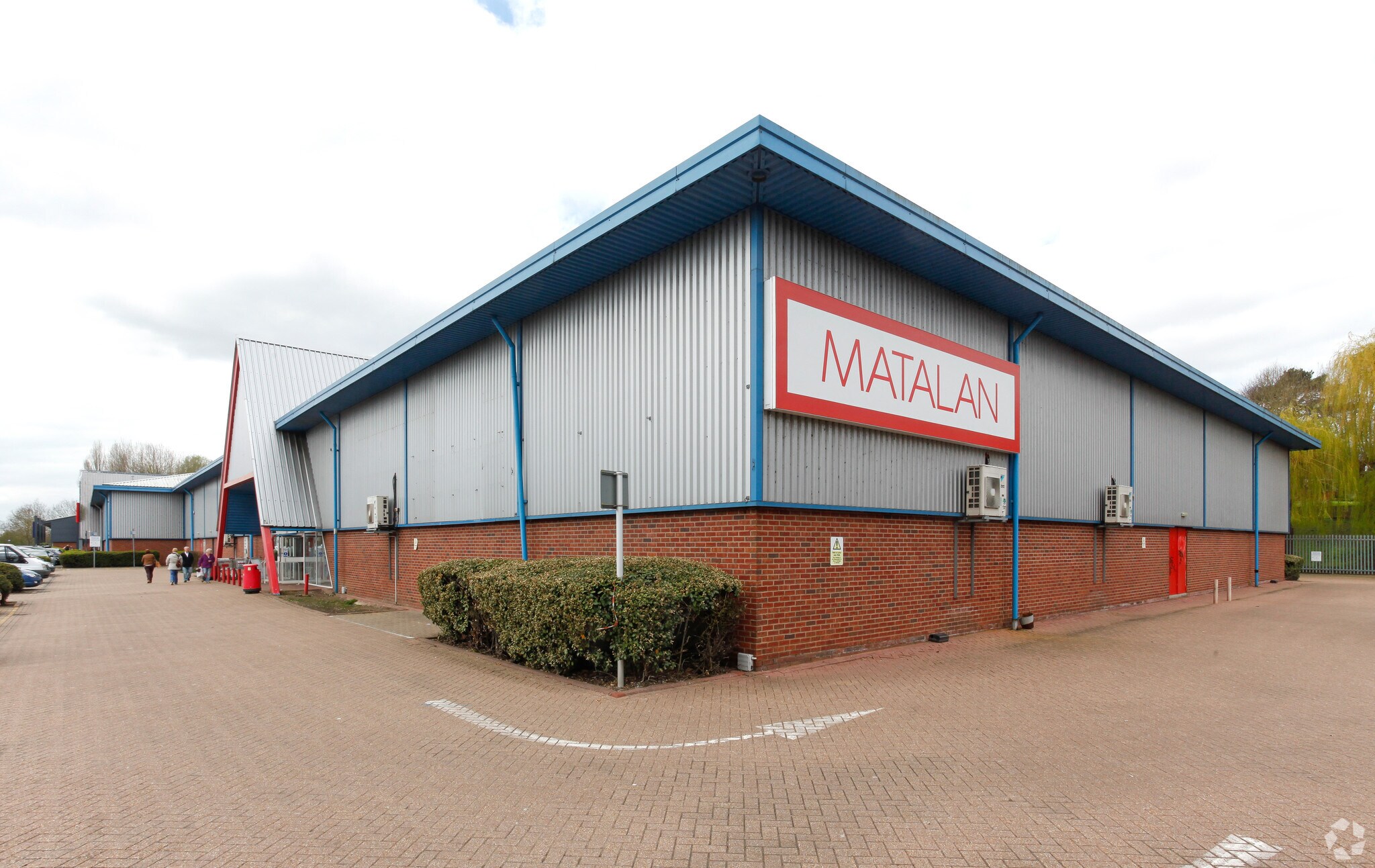 Rose Kiln Ln, Reading for sale Primary Photo- Image 1 of 1