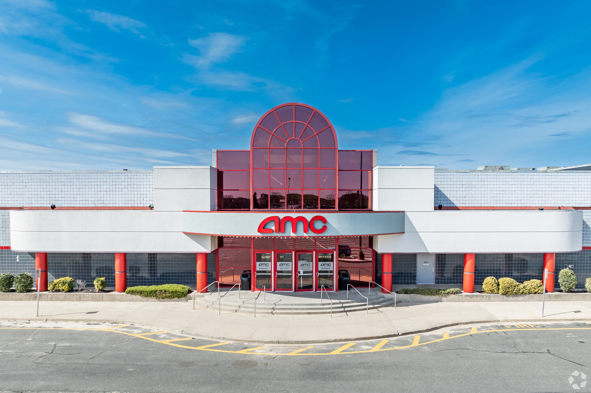 1025 Corporate Dr, Westbury, NY to rent Building Photo- Image 1 of 6