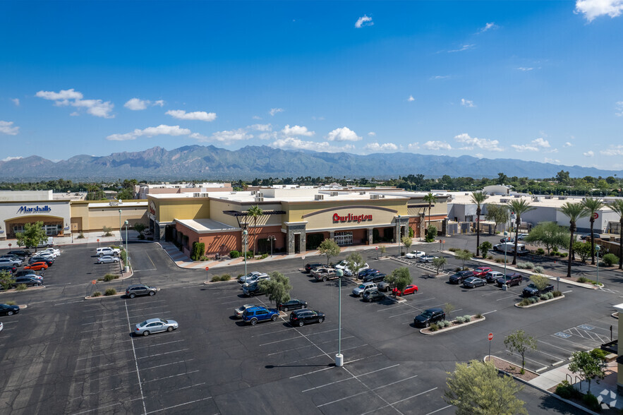 3595 E Broadway Blvd, Tucson, AZ for rent - Building Photo - Image 2 of 5