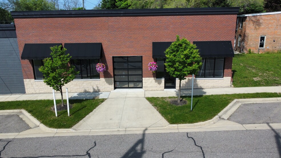 211 Main St, Pinckney, MI for sale - Building Photo - Image 2 of 10