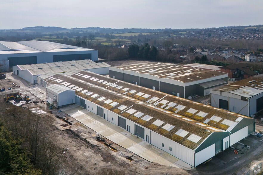 Milnhay Rd, Nottingham to rent - Building Photo - Image 2 of 22