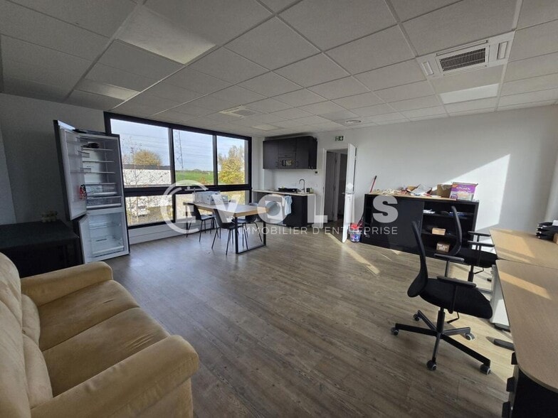 Retail in Marcoussis for sale - Interior Photo - Image 3 of 13