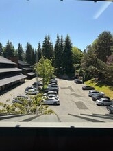 1750 112th Ave NE, Bellevue, WA to rent Interior Photo- Image 2 of 6