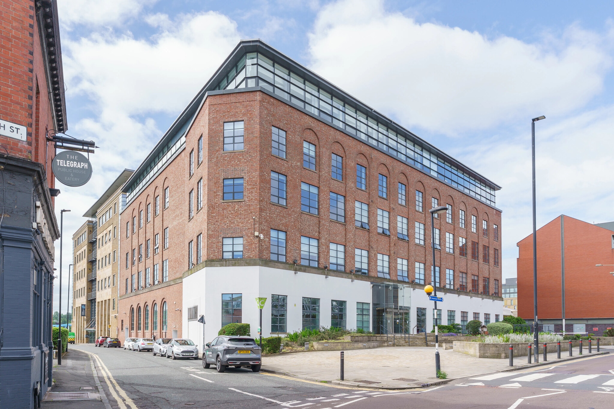 Forth St, Newcastle Upon Tyne to rent Building Photo- Image 1 of 17