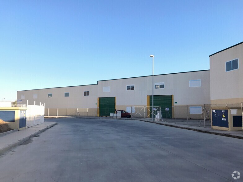 Avda de la industria, 1053, Borox, Toledo for rent - Primary Photo - Image 1 of 2