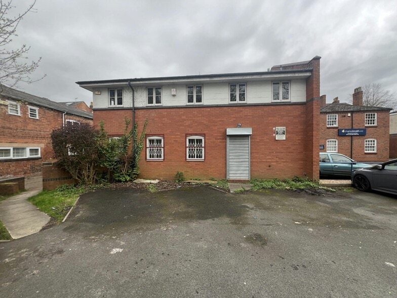 11A Church Green E, Redditch to rent - Building Photo - Image 3 of 10