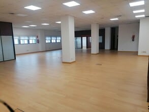 Calle de Isabel Colbrand, 10-12, Madrid, Madrid to rent Interior Photo- Image 2 of 10