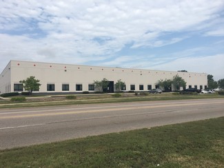 More details for 2002-2008 Bloomingdale Rd, Glendale Heights, IL - Industrial for Rent