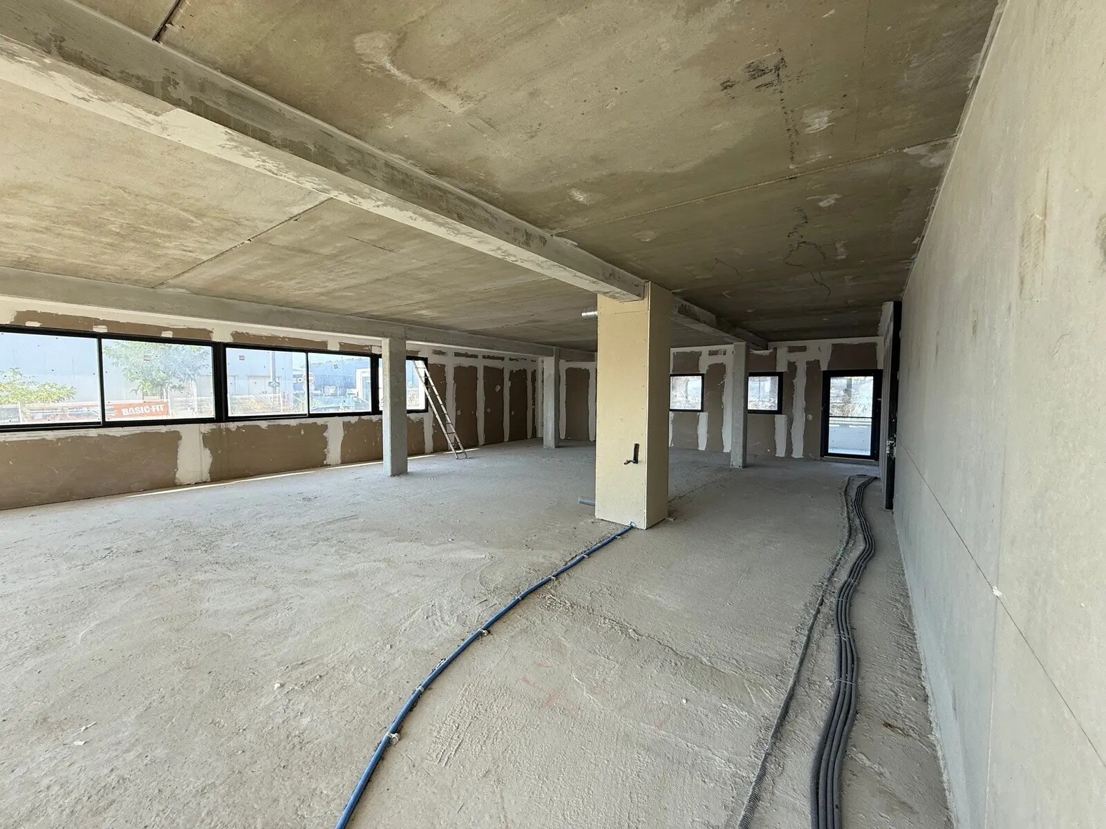 Retail in La Seyne-sur-Mer for sale Interior Photo- Image 1 of 7