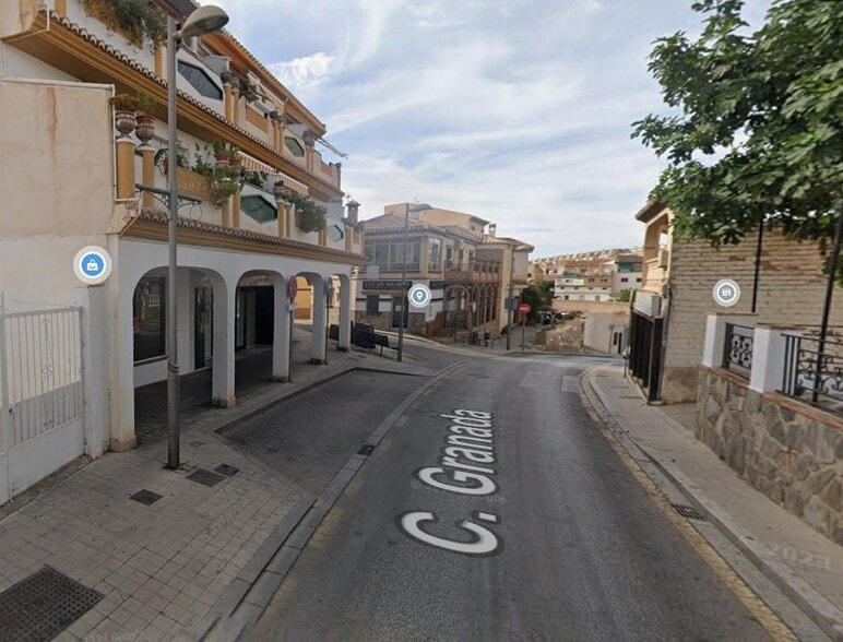 Calle Granada, 15, Huétor Vega, Granada for sale - Building Photo - Image 2 of 5