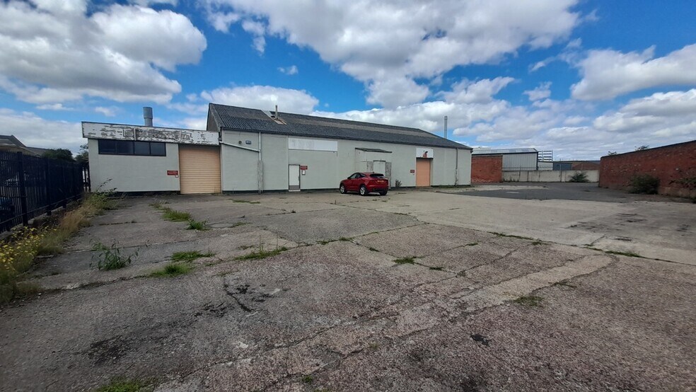 Cleveland St, Hull HU8 7AU Industrial for Rent UK