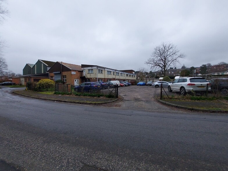 Brynberth Industrial Estate, Rhayader for sale - Primary Photo - Image 1 of 8