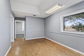 More details for 1911 22nd St, Huntsville, TX - Office / Medical to Rent
