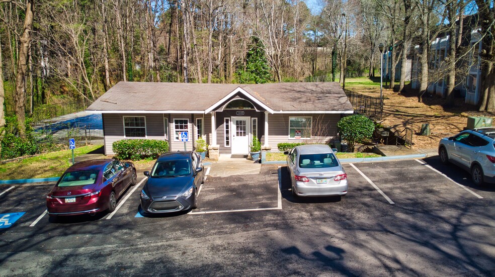 3000 Ember Dr, Decatur, GA for sale - Building Photo - Image 3 of 13