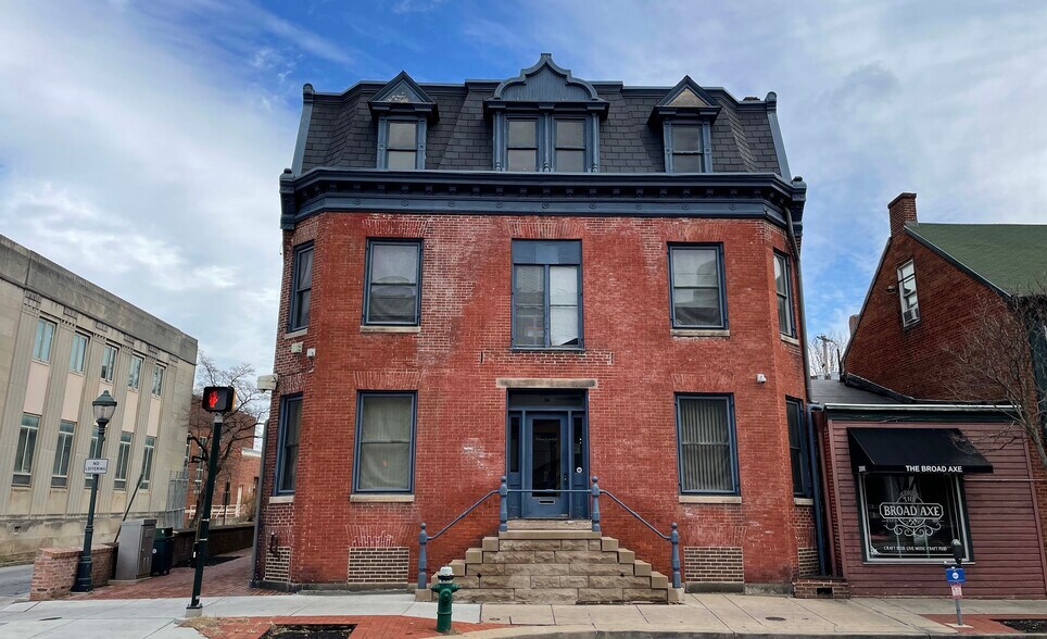 34 W Franklin St, Hagerstown 21740 UK