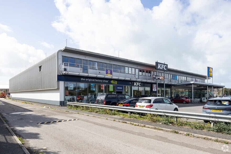 Drove Rd, Newhaven to rent - Primary Photo - Image 2 of 4