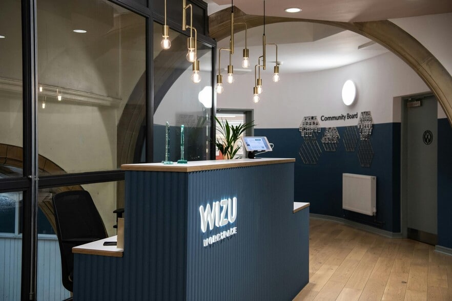 Kirkgate, Leeds to rent - Interior Photo - Image 2 of 9