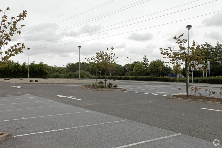 Douglas Rd, Dundee DD4 8JX UK