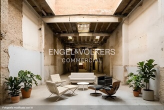 Retail in Barcelona, Barcelona to rent Interior Photo- Image 1 of 6