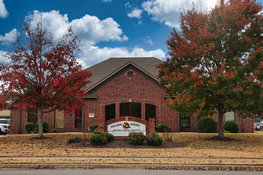 1391 Plaza Pl, Springdale, AR for sale - Building Photo - Image 1 of 28