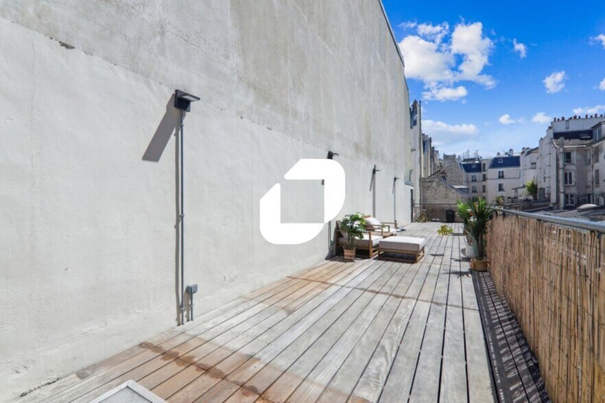 Office in Paris for sale - Building Photo - Image 1 of 22